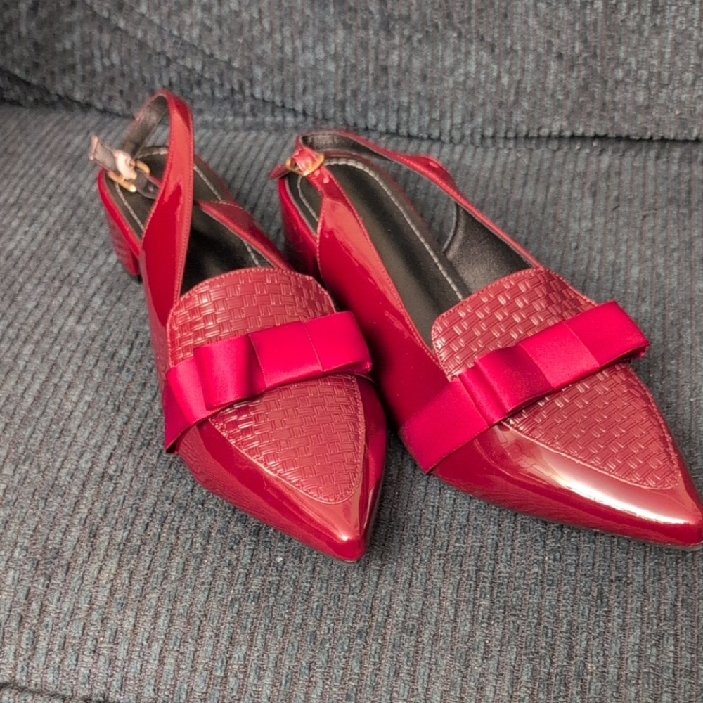 Shein red strappy back block heel size 12/43